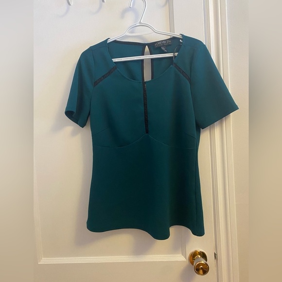 3/30 FOREVER 21 size XLG - Picture 1 of 3